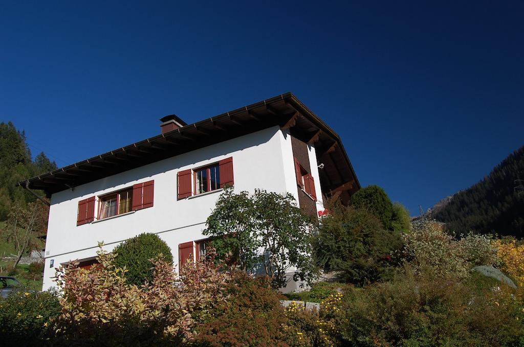 Haus Kinsperger Apartman Klosterle am Arlberg Kültér fotó