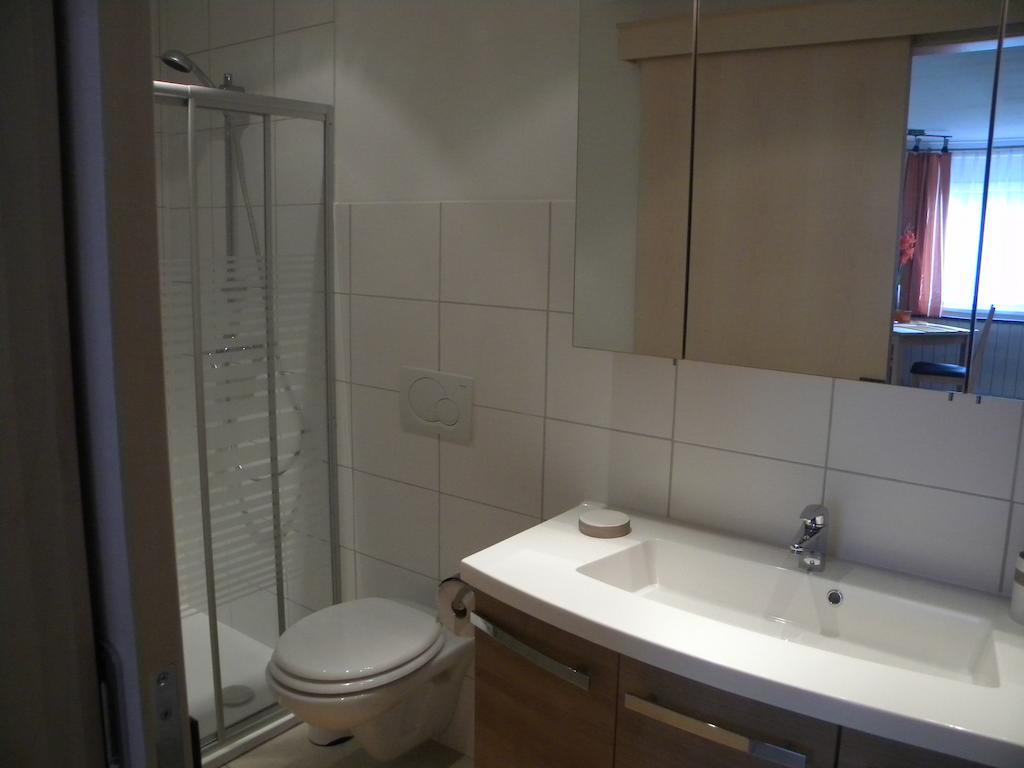 Haus Kinsperger Apartman Klosterle am Arlberg Szoba fotó