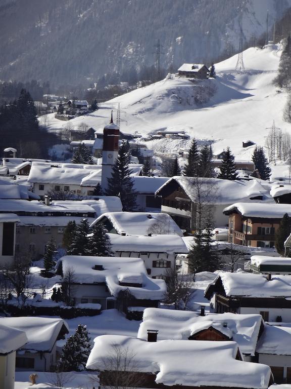 Haus Kinsperger Apartman Klosterle am Arlberg Kültér fotó